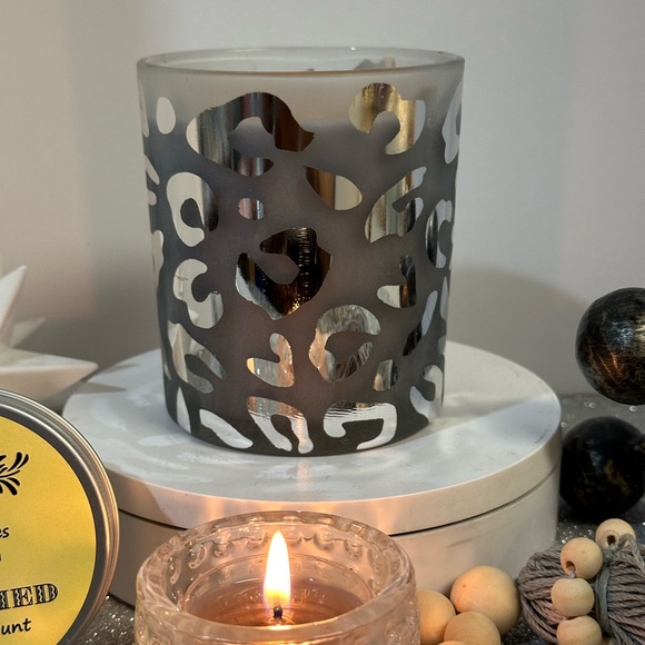 WILD SAFARI HUNT, @SCENT_UNLEASHED LUXURY HAND POURED SCENTED CANDLES - Picture 3 of 6